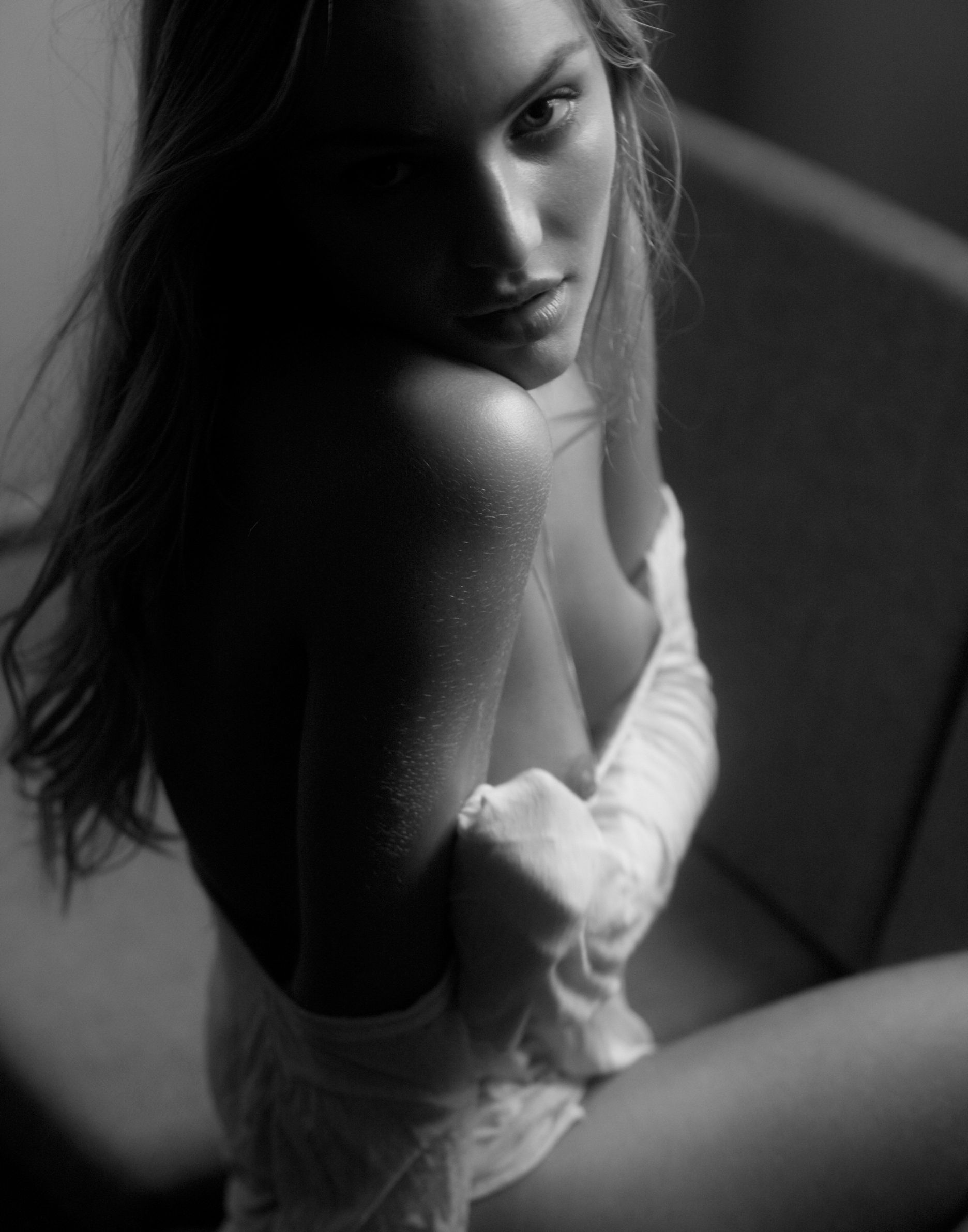 Candice-Swanepoel-Topless-Photos-7