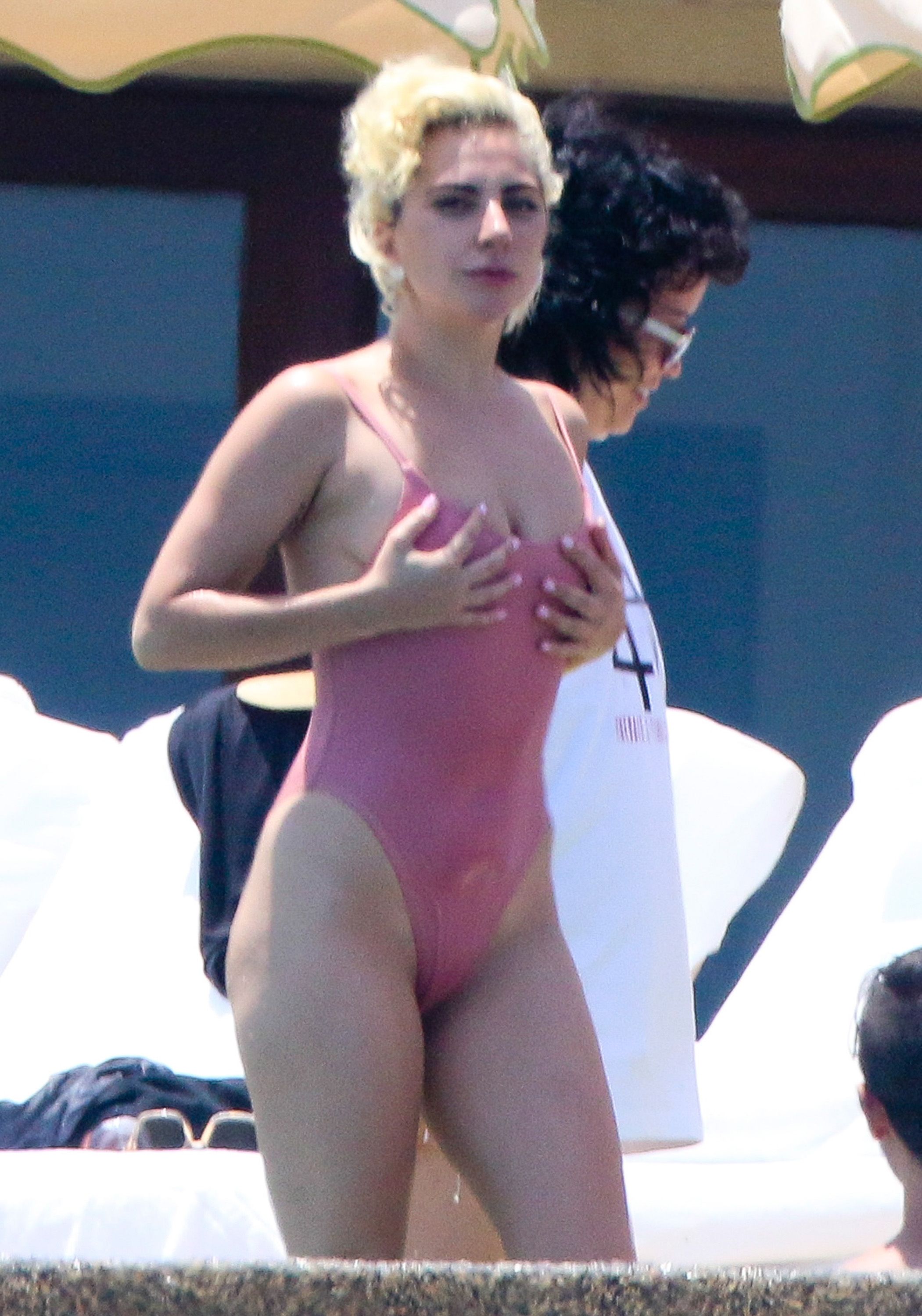 Lady-Gaga-Sexy-5