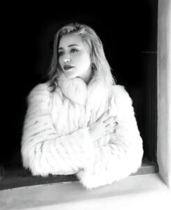 Caylee Cowan Cleavage | The Fappening News