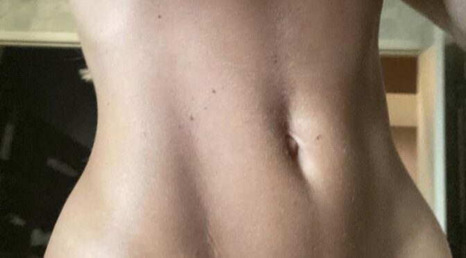 Anastasia-Skyline Naked (13 Photos) – Leakedmodels