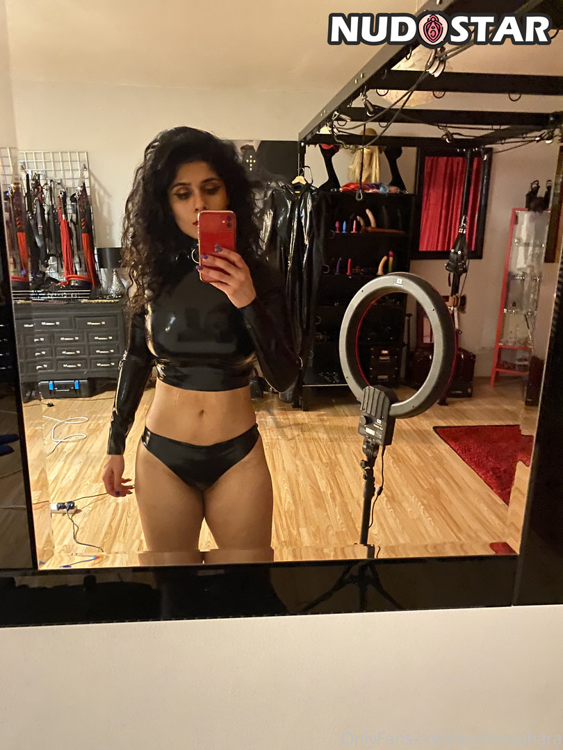 Mistresssophiasahara Leaked Photo 17