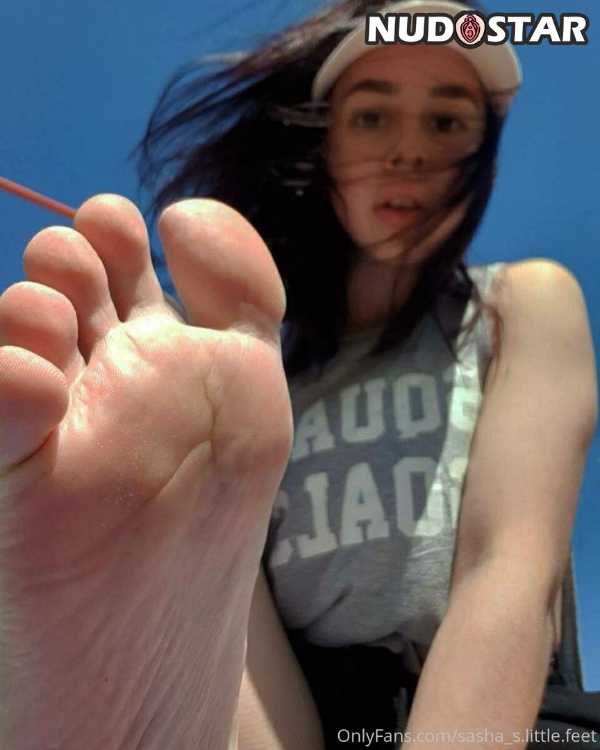 Sasha S Little Feet Leaked Photo 20