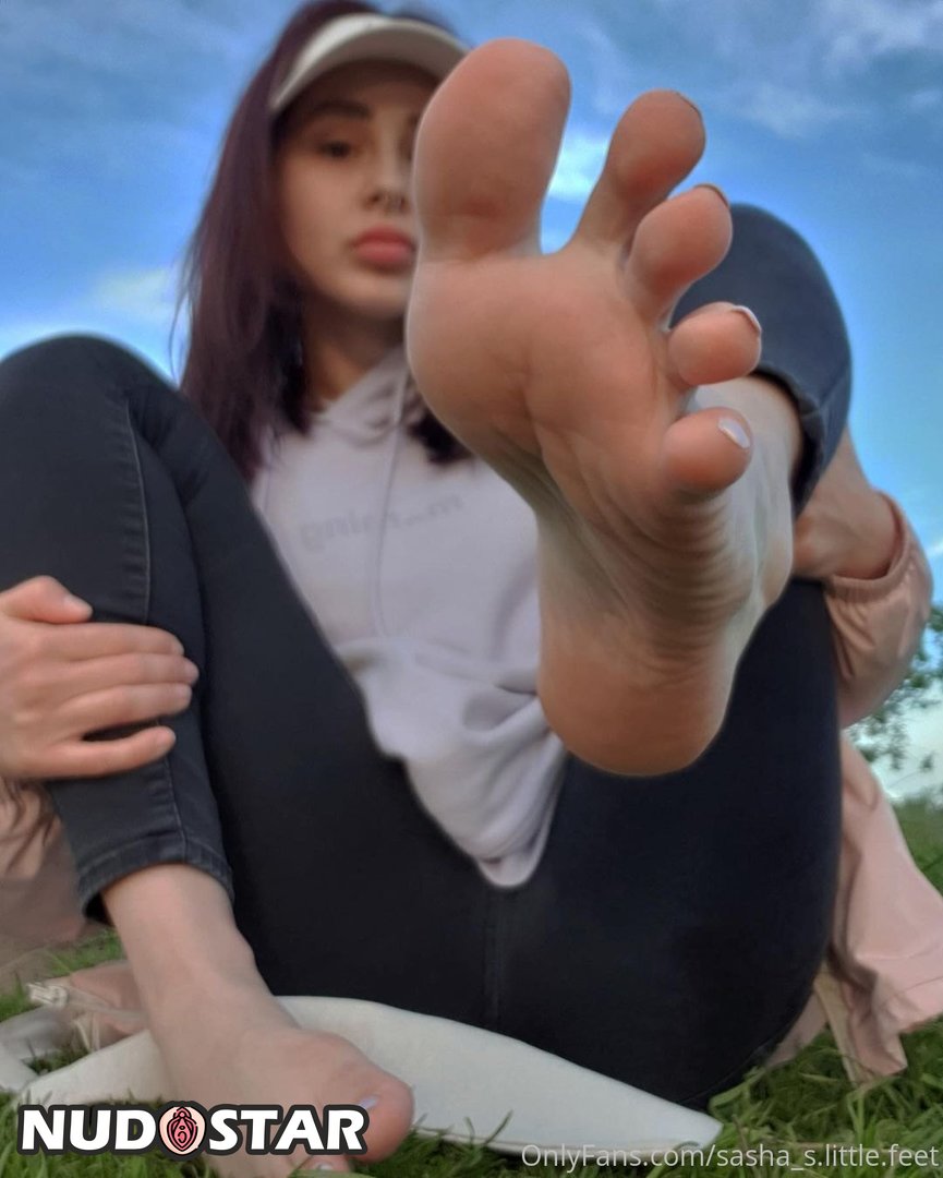 Sasha S Little Feet Leaked Photo 65