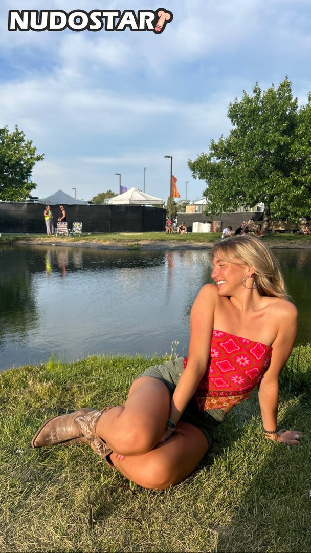 Brynn Rumfallo Leaked Photo 22