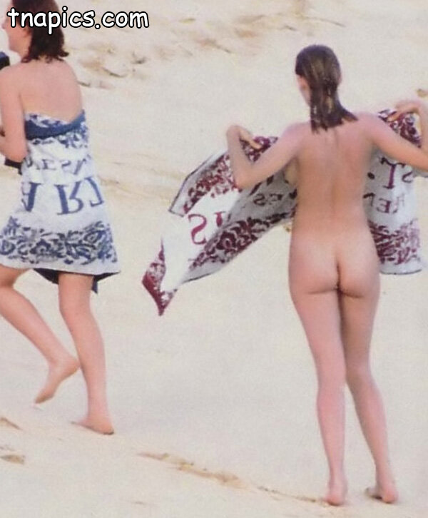 Uma Thurman Nude And Topless 24