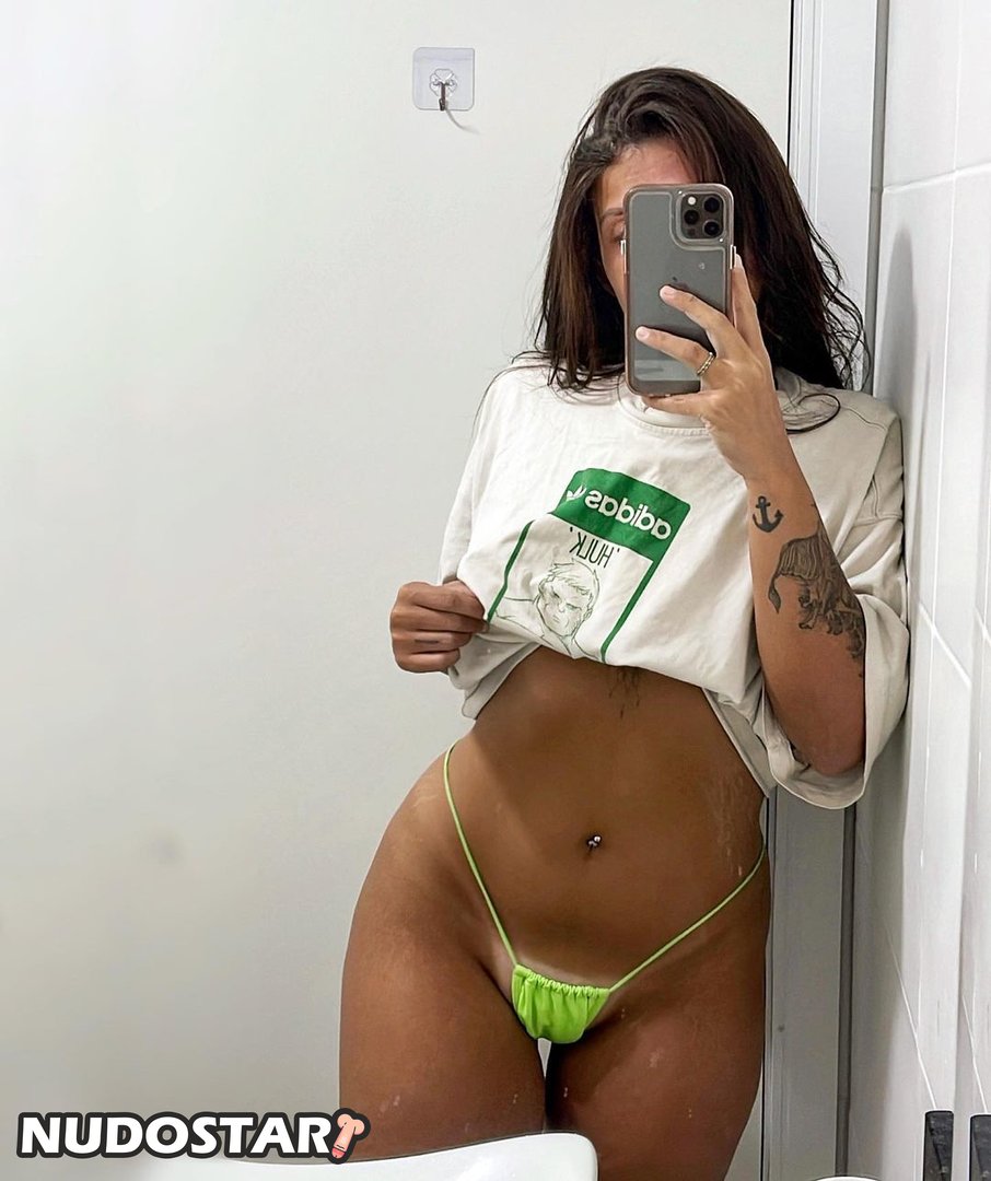 Cinthia Farias Leaked Photo 18