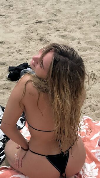 Mackenzie Ziegler Nude Leaks OnlyFans Photo 90