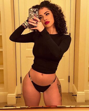 Malu Trevejo Nude Leaks OnlyFans Photo 120