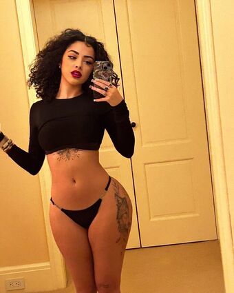 Malu Trevejo Nude Leaks OnlyFans Photo 119