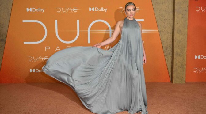 Braless Florence Pugh Stuns at the “Dune  2” Premiere (194 Photos)