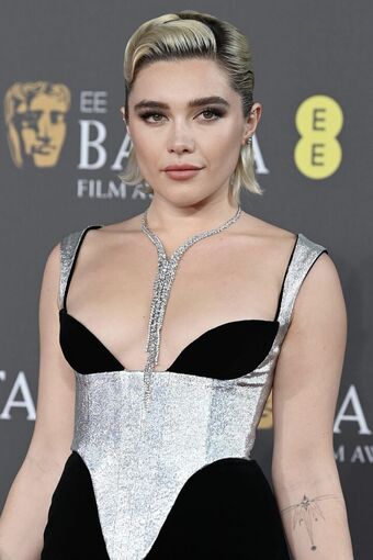 Florence Pugh Nude Leaks OnlyFans Photo 205