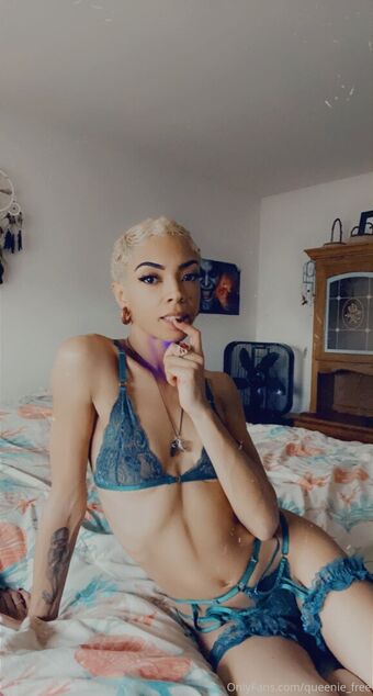 queenie_free Nude Leaks OnlyFans Photo 17