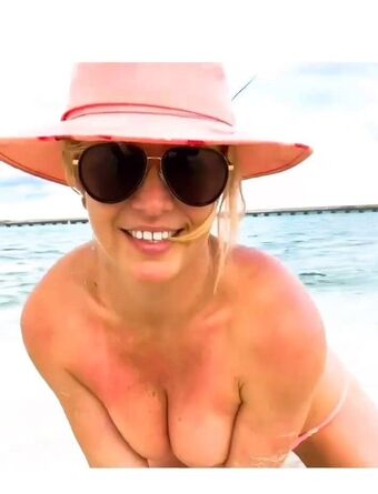 Britney Spears Nude Leaks OnlyFans Photo 232