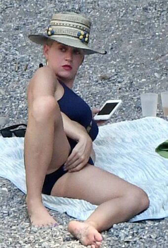 Katy Perry Nude Leaks OnlyFans Photo 231