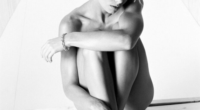 Jaime Pressly Sexy & Topless – Maxim Magazine (14 Photos)