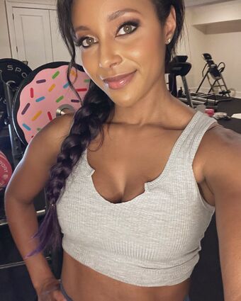 Brandi Rhodes Nude Leaks OnlyFans Photo 29