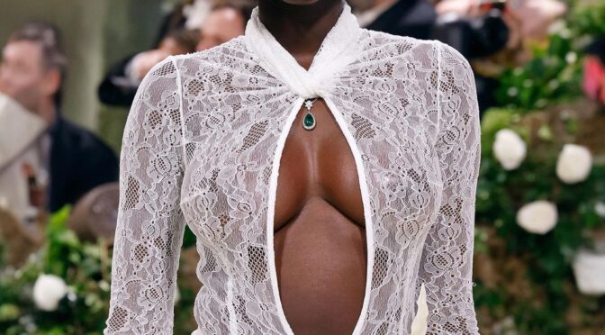 Adut Akech Teases With Her Sweet Tits at the Met Gala in NYC (21 Photos)