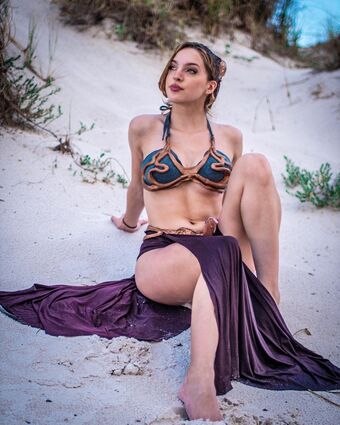 Slave Girl Leia Girls Nude Leaks OnlyFans Photo 44