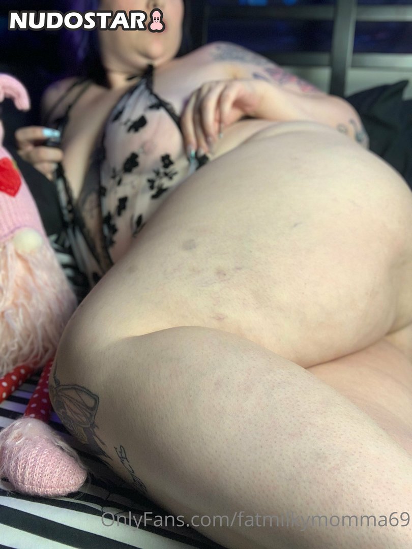 Fatmilkymomma69 Leaked Photo 12