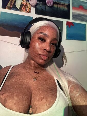 freckledn Nude Leaks OnlyFans Photo 17