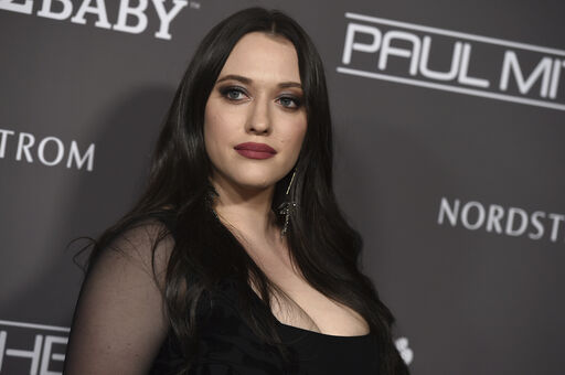 Kat Dennings Nude Leaks OnlyFans Photo 37