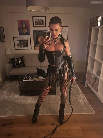 Mistress Mika Katana Nude Leaks OnlyFans Photo 17