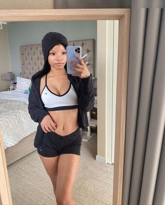 Halle Bailey Nude Leaks OnlyFans Photo 263