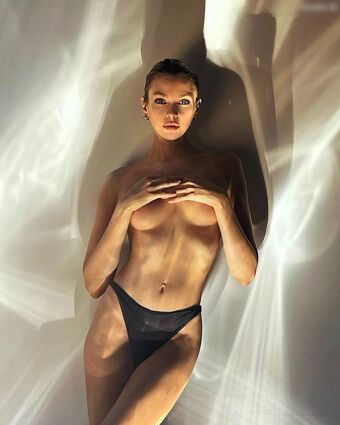 Stella Maxwell Nude Leaks OnlyFans Photo 202