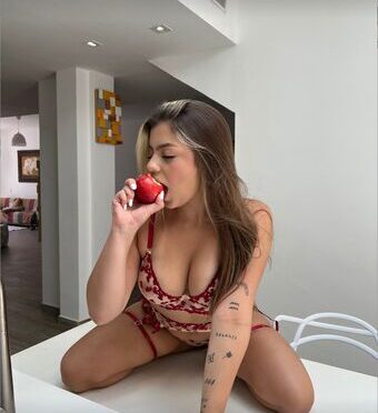 Tinaperassso / tinaperasso Nude Leaks OnlyFans  – Leaked Models