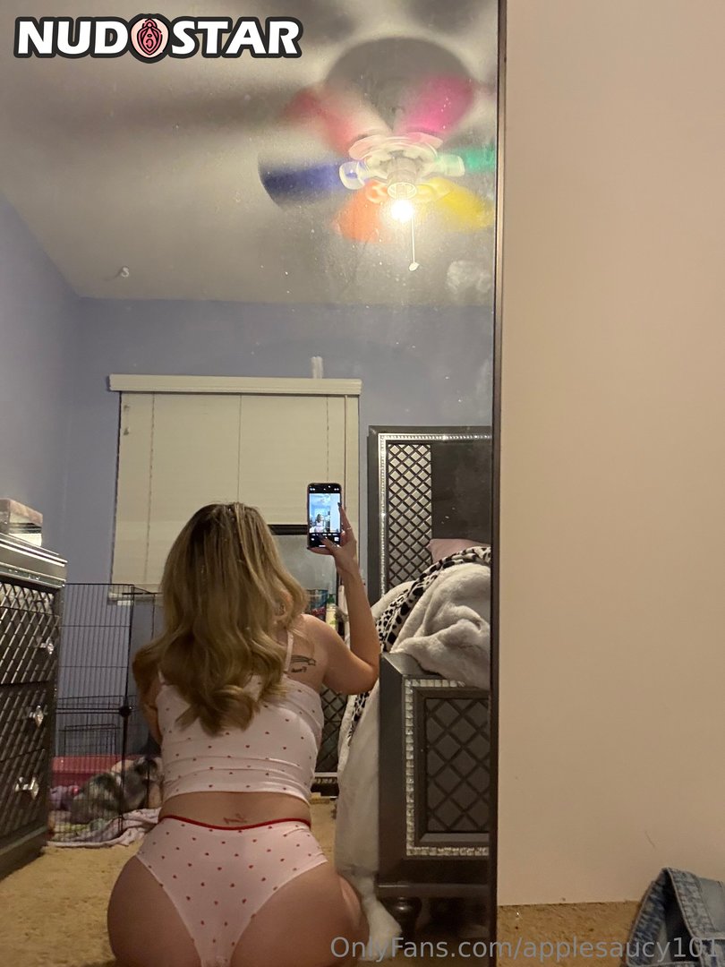 Applesaucy101 Leaked Photo 13