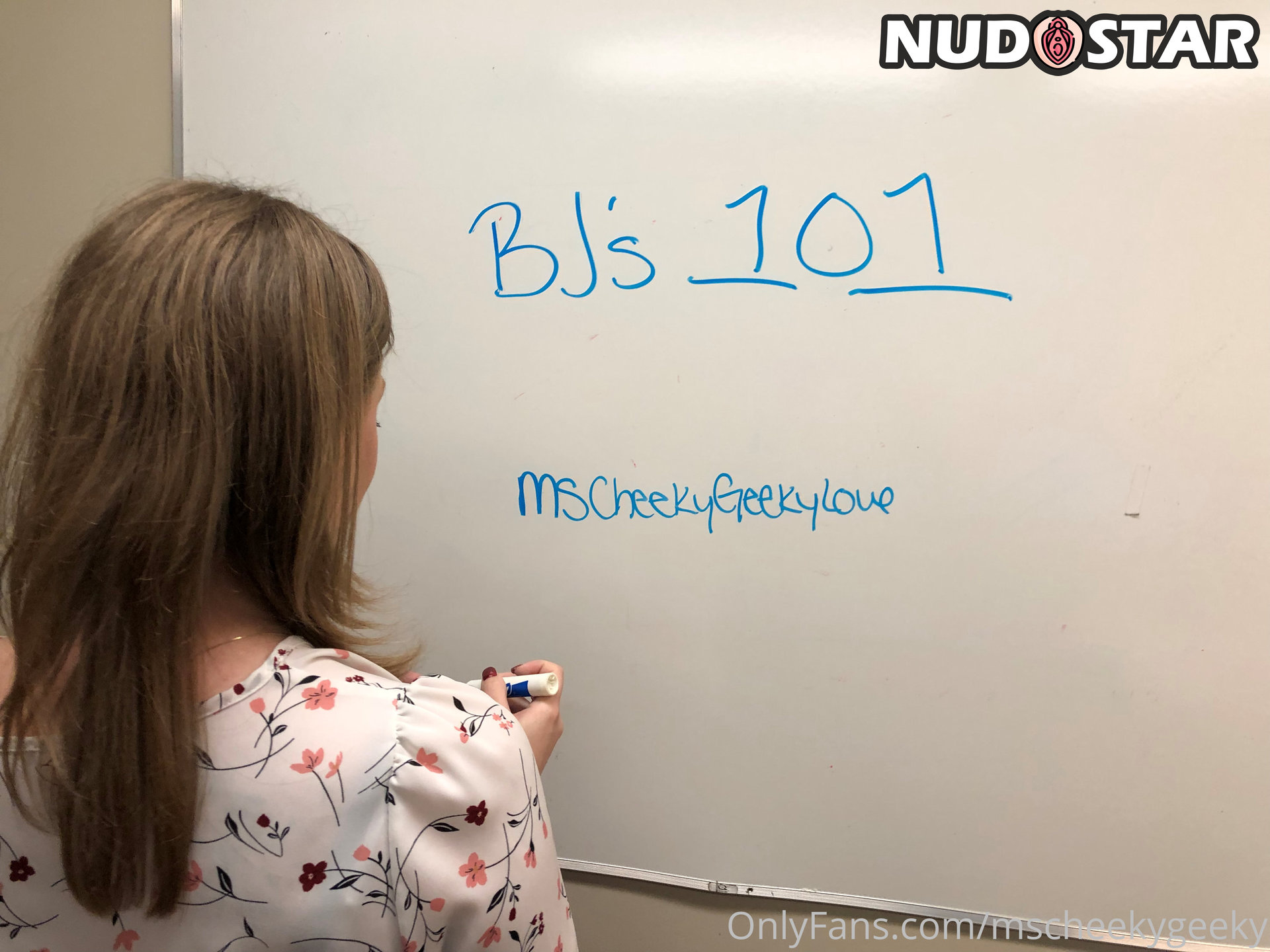 Mscheekygeeky Leaked Photo 23