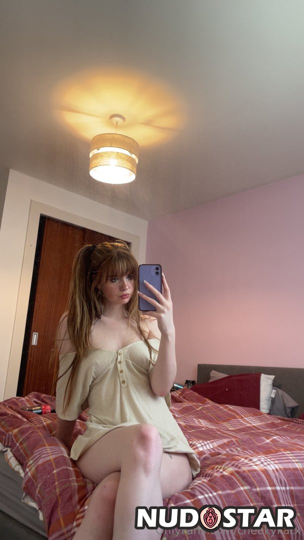 Cheekykatx Leaked Photo 13