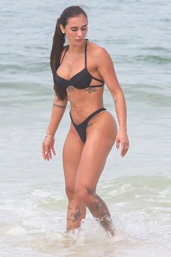 Tainá Castro Militão Nude Leaks OnlyFans Photo 11