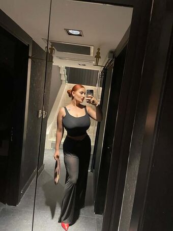 Zehra Aslan Nude Leaks OnlyFans Photo 17