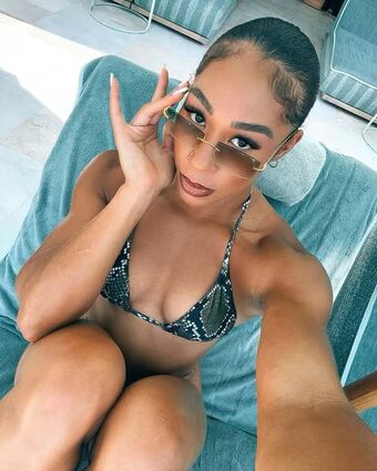 Alycia Baumgardner Nude Leaks OnlyFans Photo 75