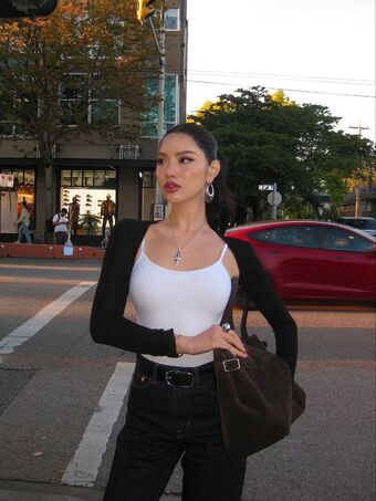 Amberly yang Nude Leaks OnlyFans Photo 16