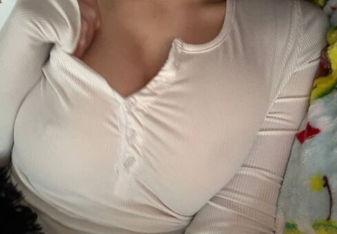 Avrrorkar Nude Leaks OnlyFans Photo 24