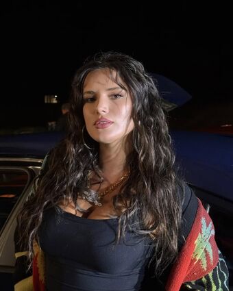 Bella Thorne Nude Leaks OnlyFans Photo 7