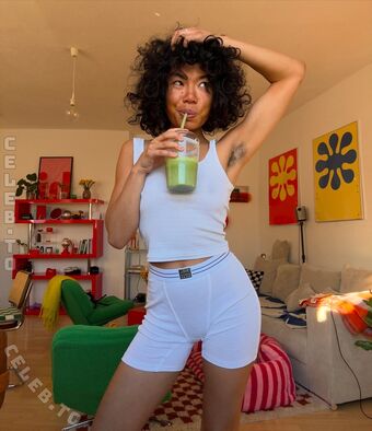 Isobelle Marie Erdrich Nude Leaks OnlyFans Photo 2