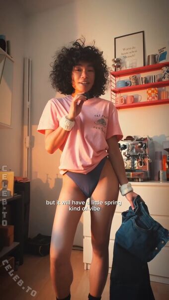 Isobelle Marie Erdrich Nude Leaks OnlyFans Photo 6