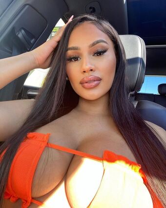 Elisa Saraii Nude Leaks OnlyFans Photo 3