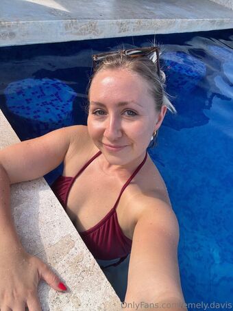 Emely Davis Nude Leaks OnlyFans Photo 10