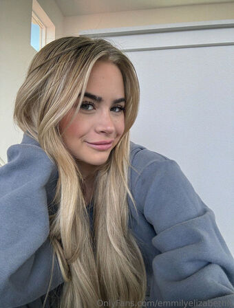 Emily Elizab3th Nude Leaks OnlyFans Photo 31