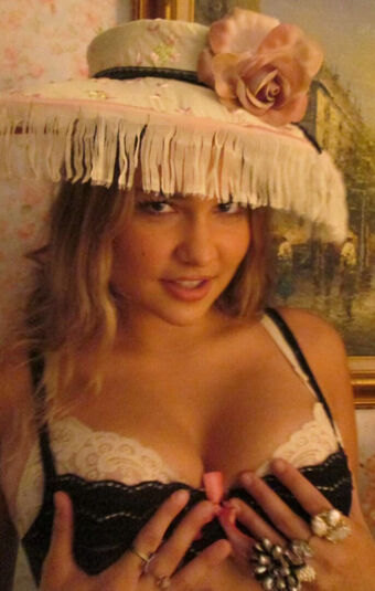 Ester Dobrik Nude Leaks OnlyFans Photo 150