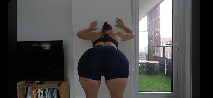 esther.burden Nude Leaks OnlyFans Photo 3