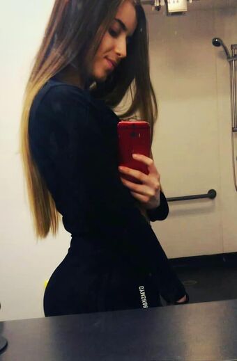 hey_its_kamilla Nude Leaks OnlyFans Photo 23