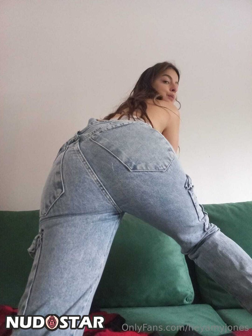 Heyamyjones Leaked Photo 4