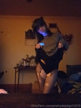 imprettydeadgirl Nude Leaks OnlyFans Photo 2