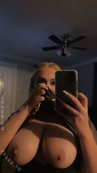 madibanned Nude Leaks OnlyFans Photo 12