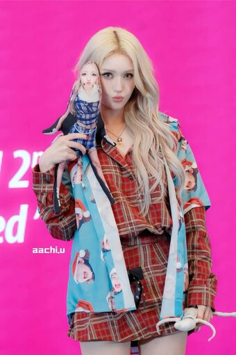 Jeon Somi/ENNIK SOMI Nude Leaks OnlyFans Photo 28